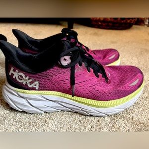 Hoka Clifton 8 Tennis Shoes